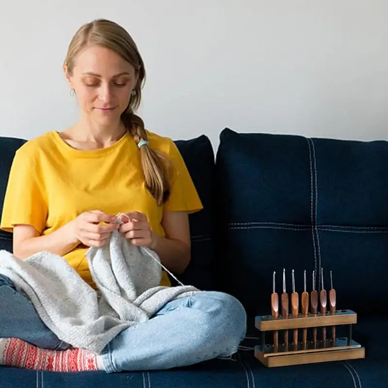 

Wooden Crochet Hook Holder Rosewood Knitting Needle Storage 9 Holes Holder Multi-functional Wooden Holder For Crocheters For