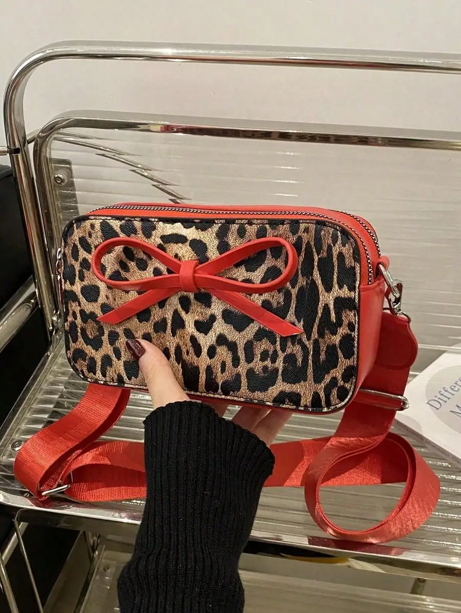 حقيبة كتف صغيرة بلون الحلوى على شكل الفهد - حقيبة كروس/كاميرا/مستحضرات تجميل معدنية للفتيات #2