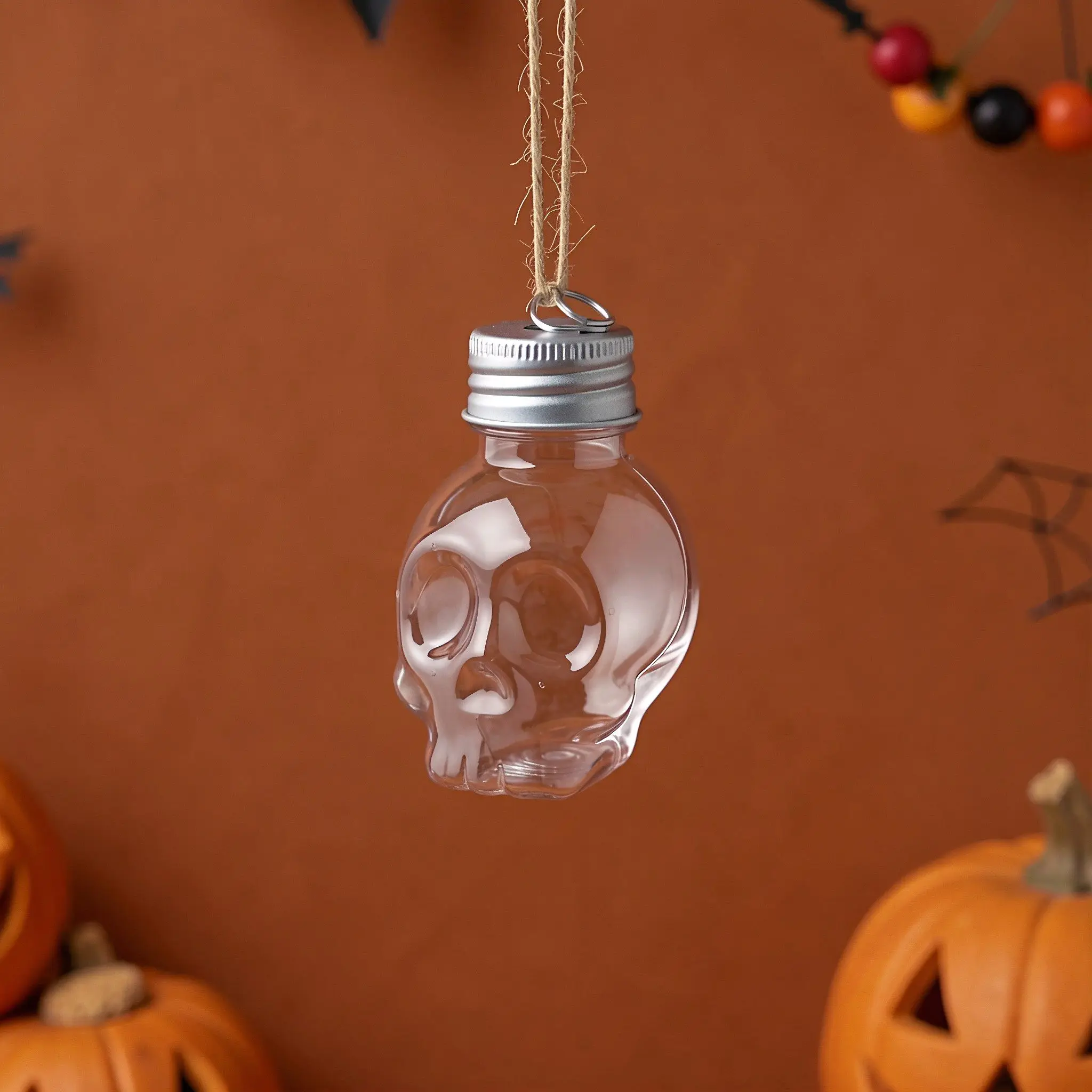 10Pcs Skull Shape Candy Storage Jar 50ml with Lid Mini Plastic Fillable Ornaments Halloween Christmas Tree Hanging Decor Bottle