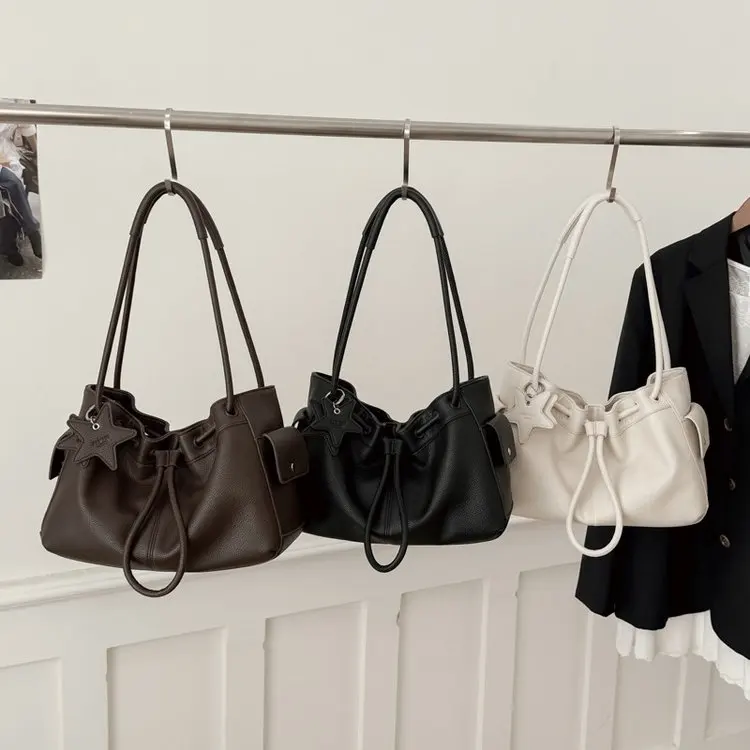 

2026 New Niche Fashion Design Handbag, Fashion Drawstring Shoulder Bag, Premium Large Capacity Cloud Bag