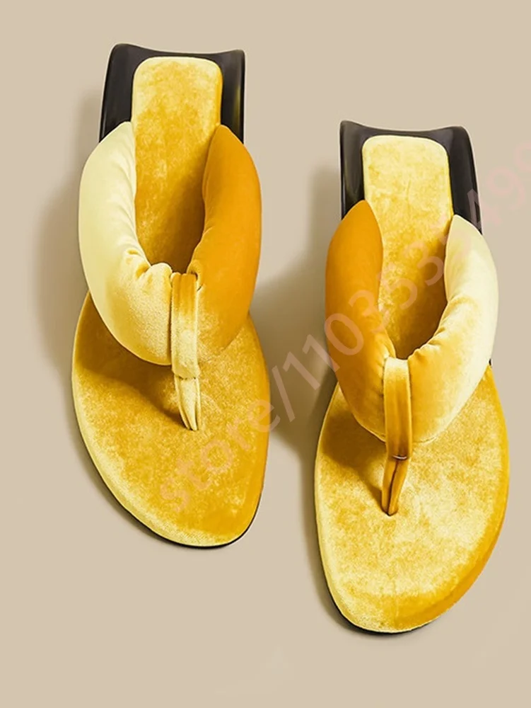 Plush Velvet Two Padded Thong Sandals Women 2026 Flat Slip On Flip Flops Minimalist Trendy Summer Outdoor Casual Slide Slippers
