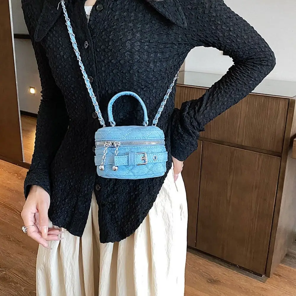 Nuevo Bolso pequeño de cubo de gran capacidad, bolso portátil con cremallera para accesorios de lápiz labial, bolso vaquero azul con cadena para mujer