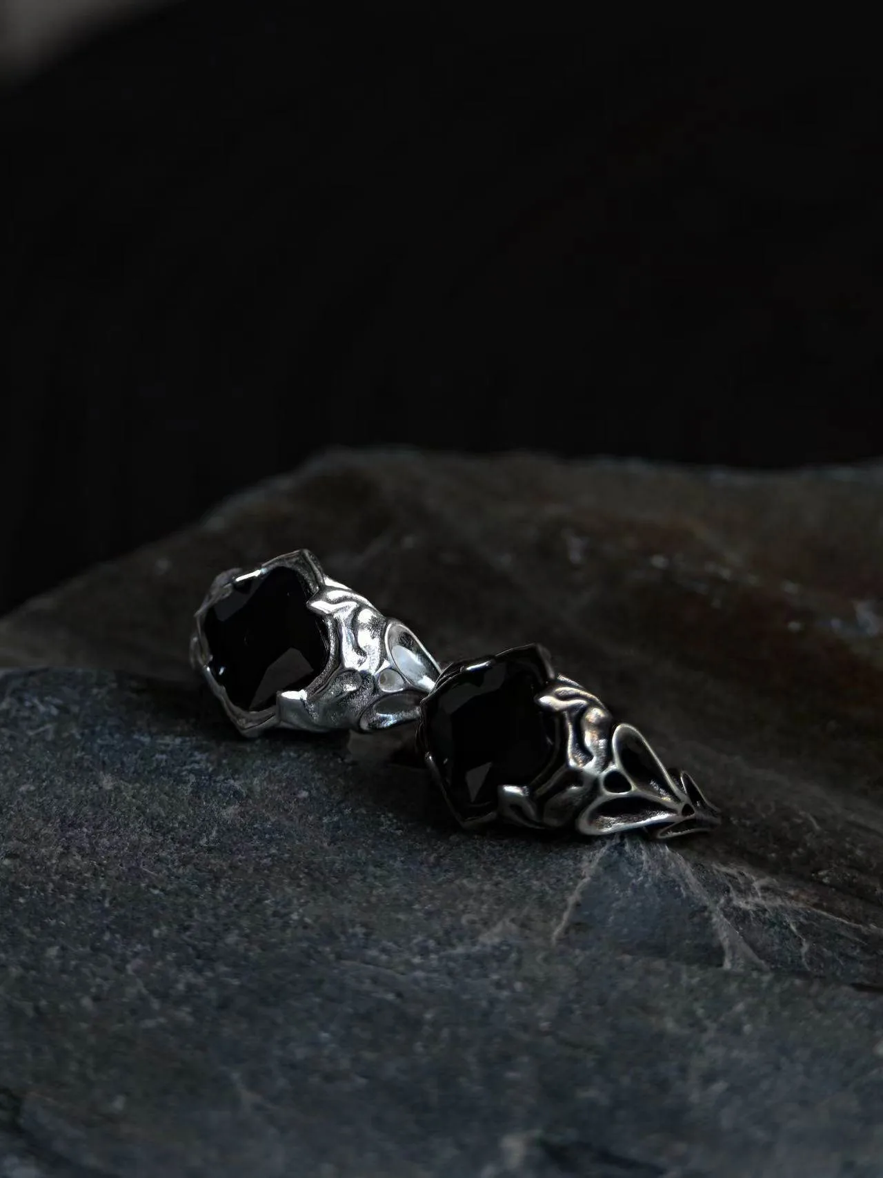 Dark Style Black Zirconia Ring 925 Silver Open Ring with  Texture Fashionable Jewelry Square Shape Unbranded Accessory