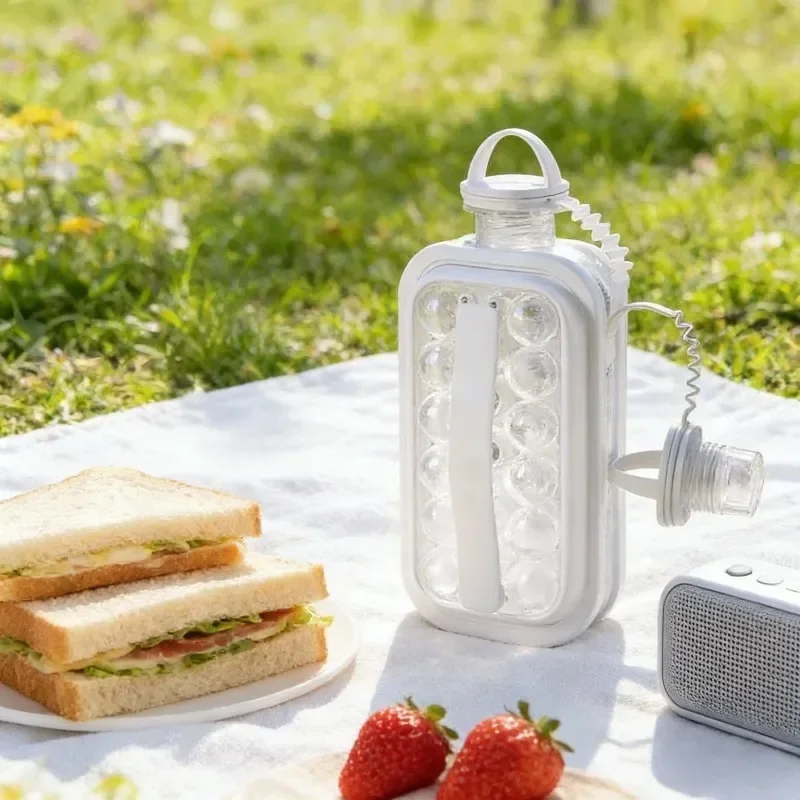 

2 in 1 Multifunctional Ice Hockey Mold Summer Grid Ice Maker Convenient Household Freezer Bag Portable Refrigerator Tray
