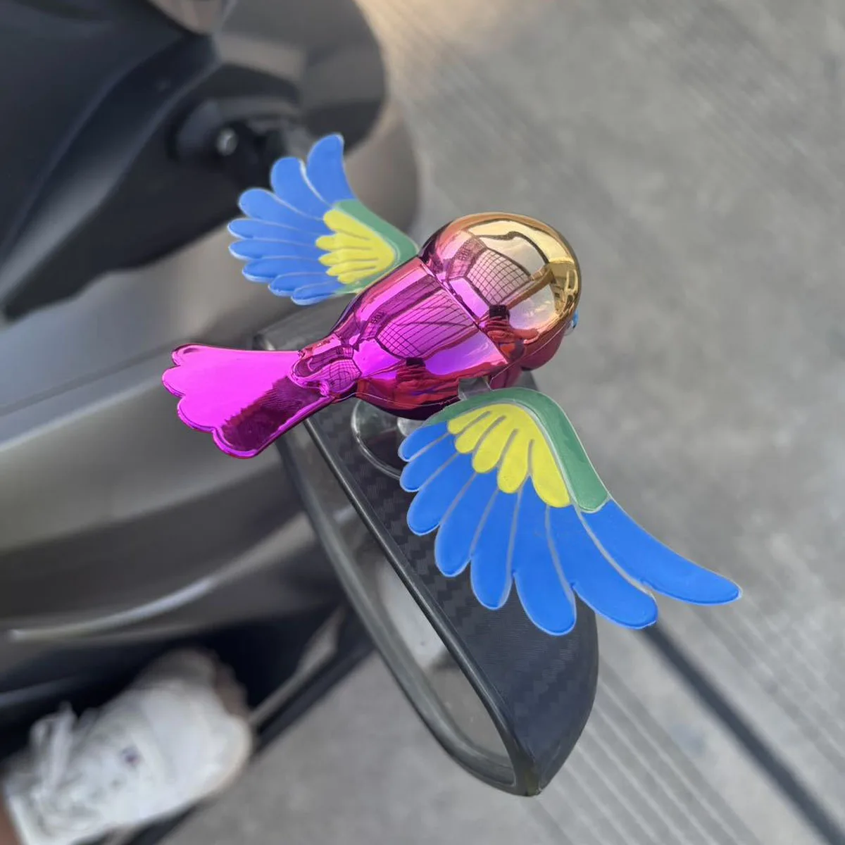 

Новое украшение автомобильного зеркала заднего вида в сопровождении летающих птиц, используемое для украшения зеркала заднего вида, летающих птиц, красочных птиц