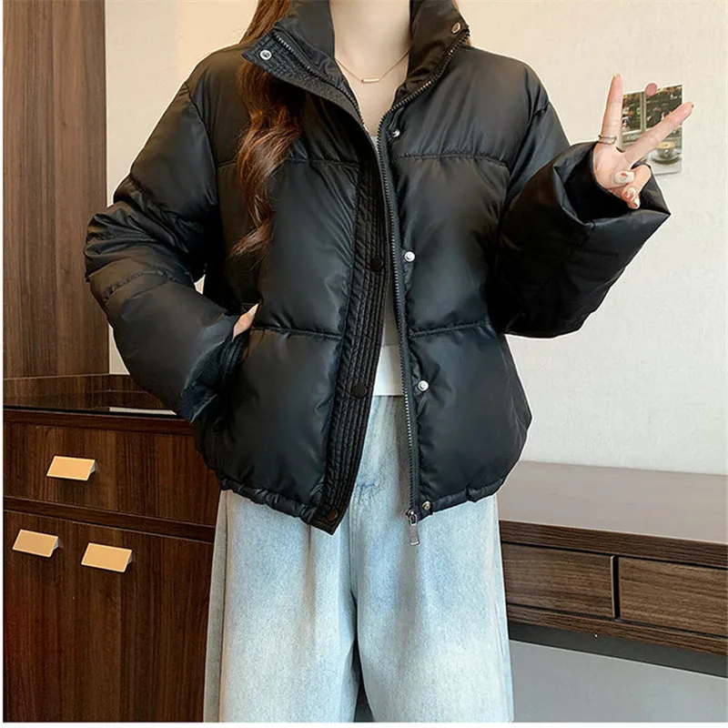 الشتاء بولي Leather الجلود أسفل سترة قطن المرأة سترات موضة جديدة قصيرة سميكة يندبروف الدافئة الخبز معطف مبطّن الإناث أبلى T1584