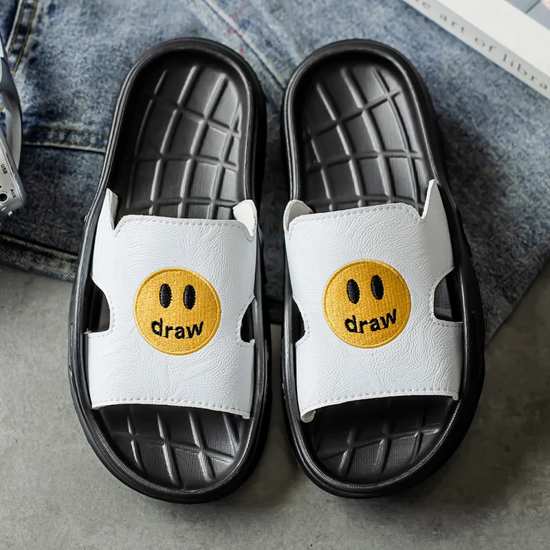 

Summer Fashion Men's Slippers Sport Casual Beach Sandals Non-slip Soft Cartoon Indoor Outdoor Couple Casual Shoes EVA sole