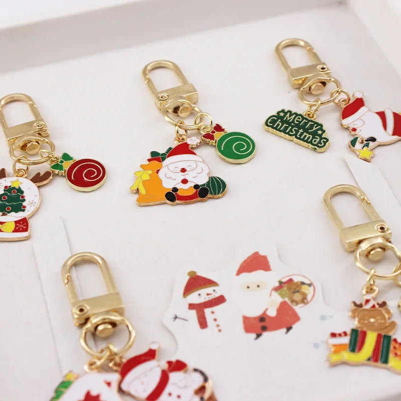 Christmas Series Keychain Cute Christmas Tree The Elderly Small Bell Snowflake Hang Bag Alloy Accessories