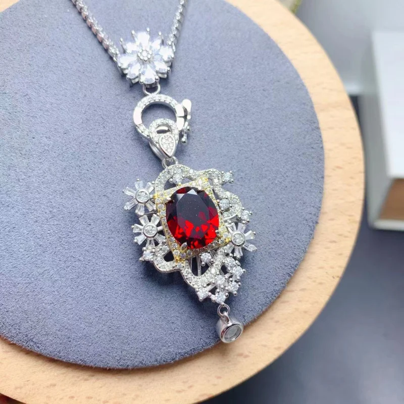 

Natural Mozambique Garnet Pendant 925 Silver Inlaid Women'S Jewelry Necklace