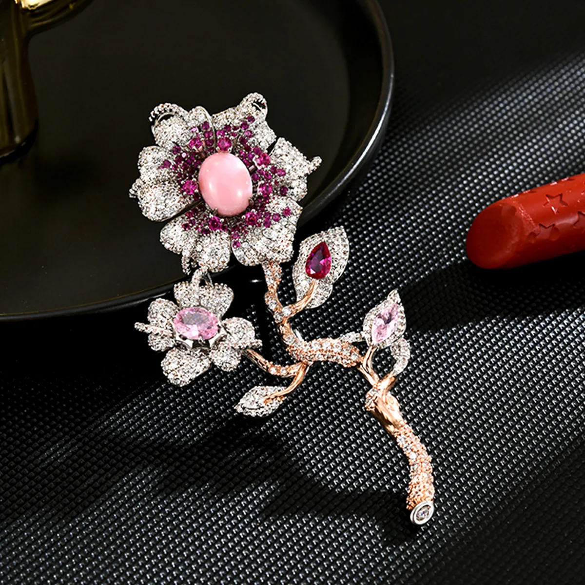 

Elegant Full Zircon Flower Brooch, Luxury Fashion Corsage for Women Evening Gown & Blazer