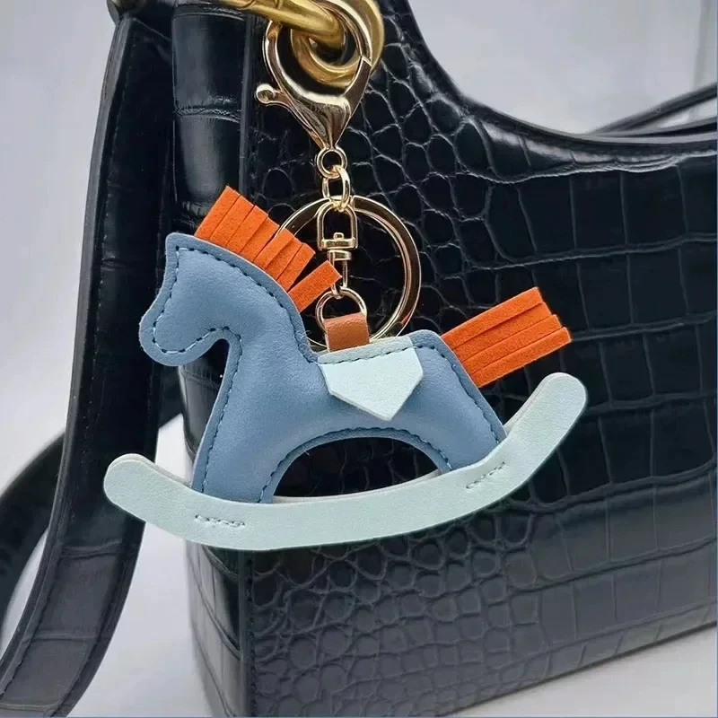 Trendy Designer PU Leder Schaukelpferd Schlüsselanhänger Pony Pferd Anhänger Dekoration für Damen Tasche Schlüsselanhänger Charm Zubehör – Detail 10