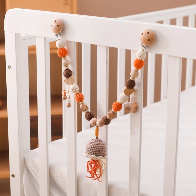 Massaggiagengive in legno Lettino appeso Sonaglio Giocattolo Sonaglio all'uncinetto Giocattolo comfort per bambini Animale carino Decorazione della stanza all'uncinetto Passeggino Sonaglio Giocattolo