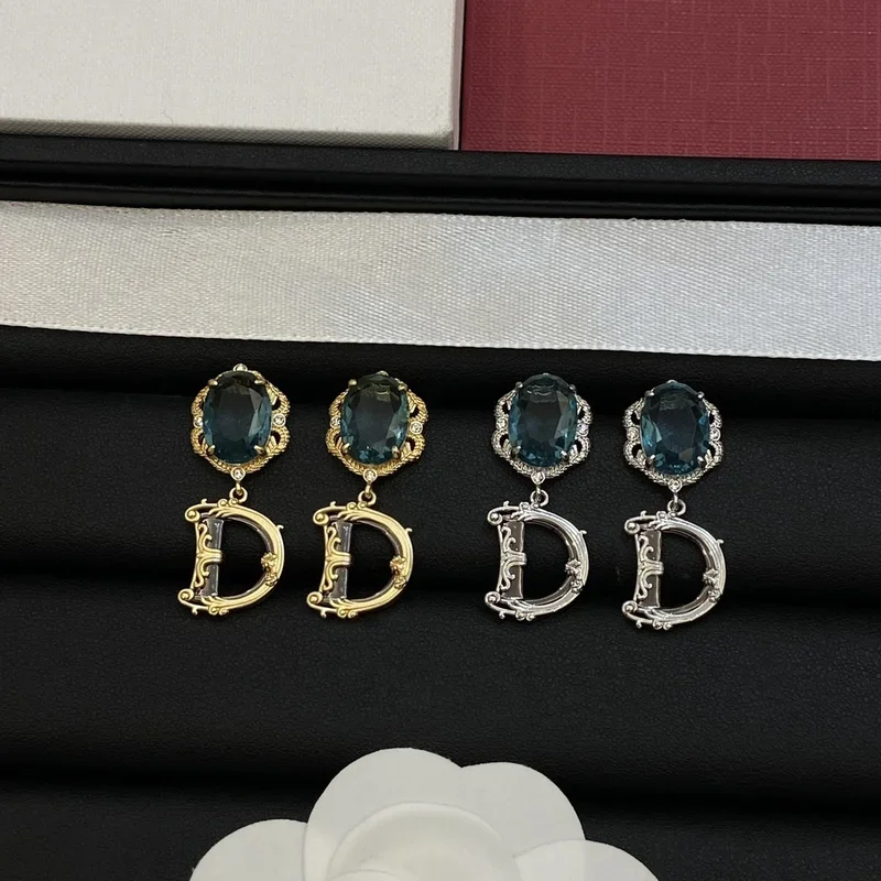 

Letters Fashion exquisite personality trend earrings
