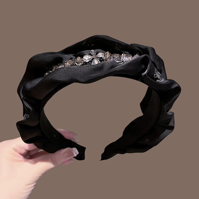 Black Satin Pleated Wide Headband Luxury Crystal Rhinestone Padded Hair Hoop Elegant High Cranium Hair Bands Fashion Hair Decor