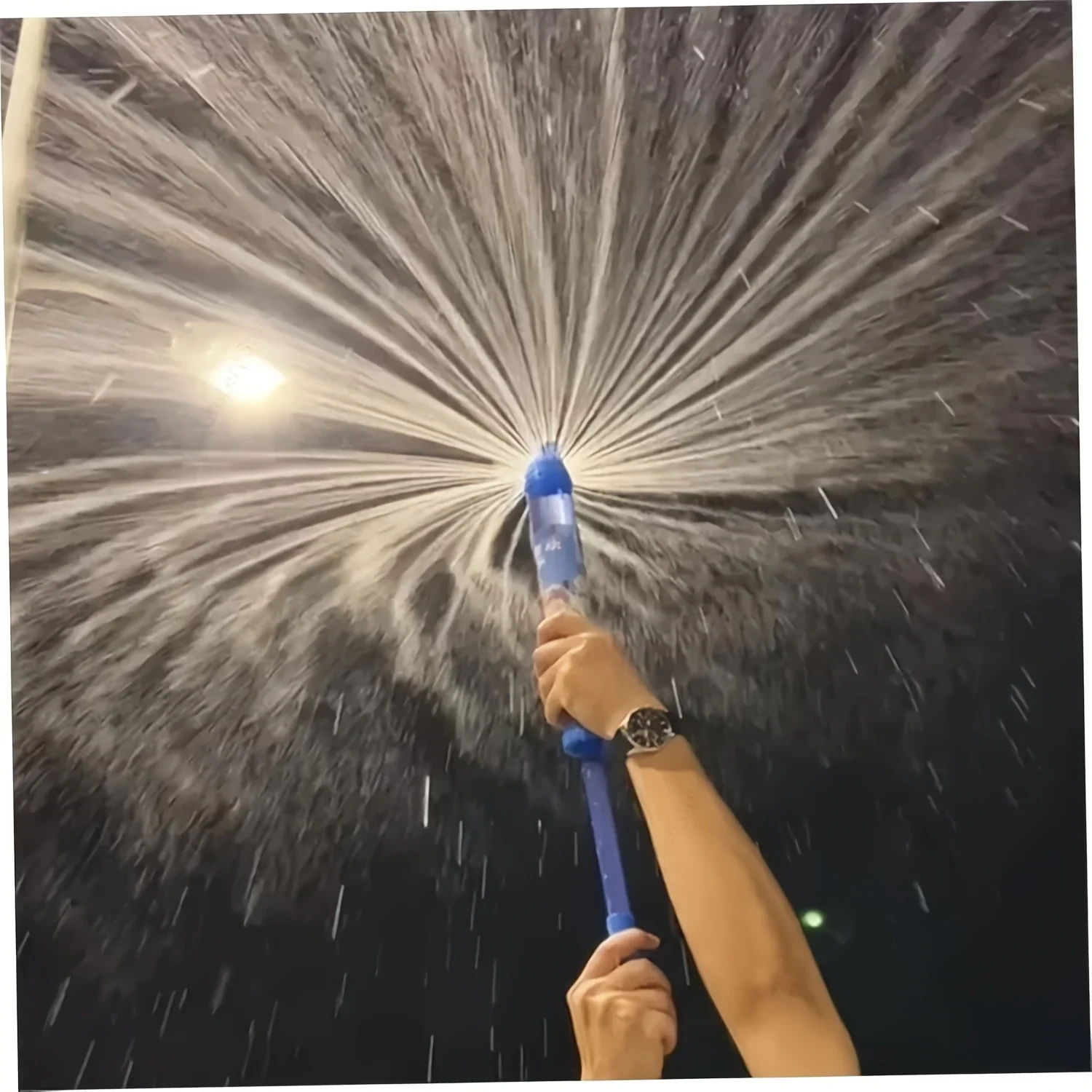 

Plastic Firework Water Sprayer- Romantic Fireworks Photography Prop, High-Pressure Fountain for Party Games and Pool Photoshoots