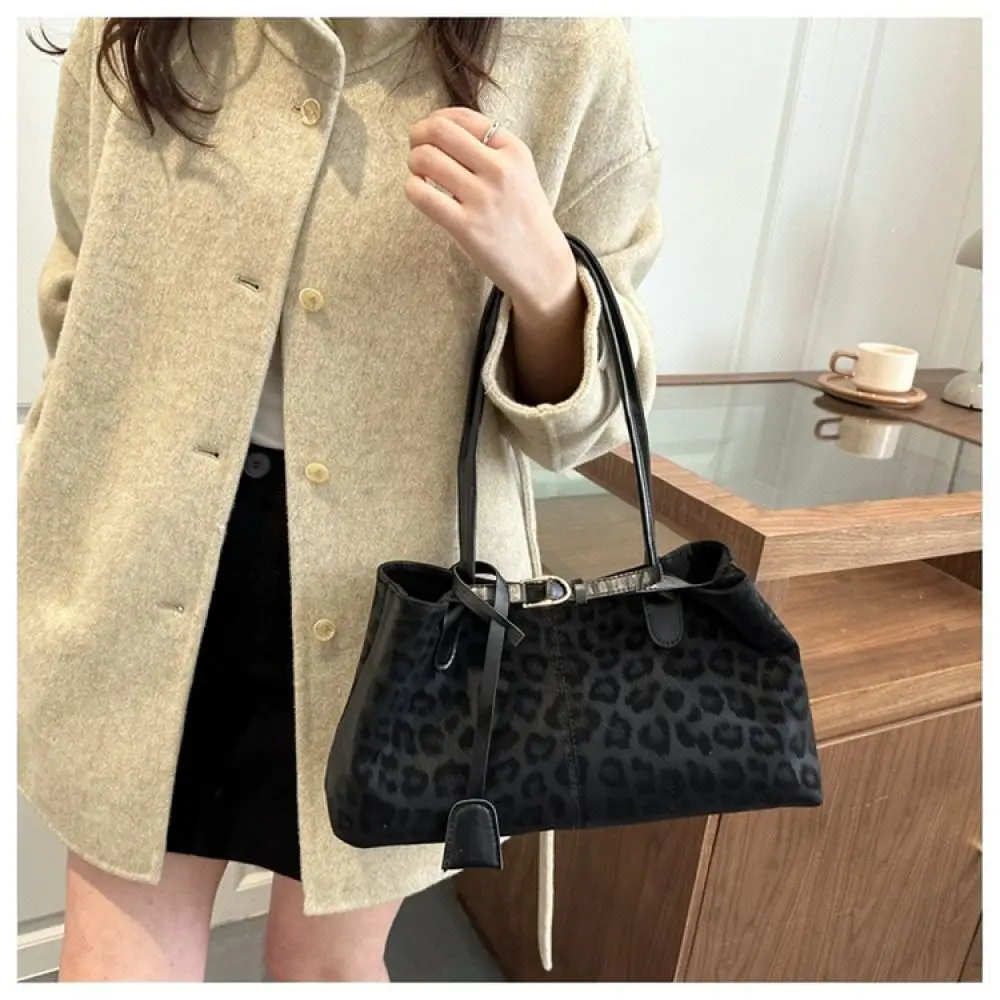 Retro Style Womens Tote Bag Large Shoulder Purse 2025 Winter New Synthetic Leather Fashion Simple Handbag