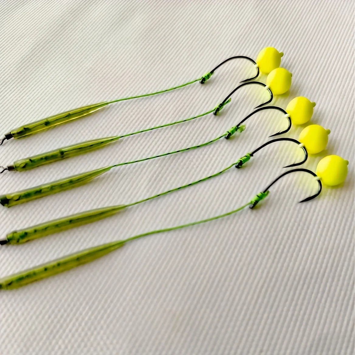 5-teiliges europäisches Karpfenangel-Setup mit PVC-Schwimmern und Haken – ideal für Graskarpfen und Brassen, Köder-Angelausrüstung | Minimalistisches Design