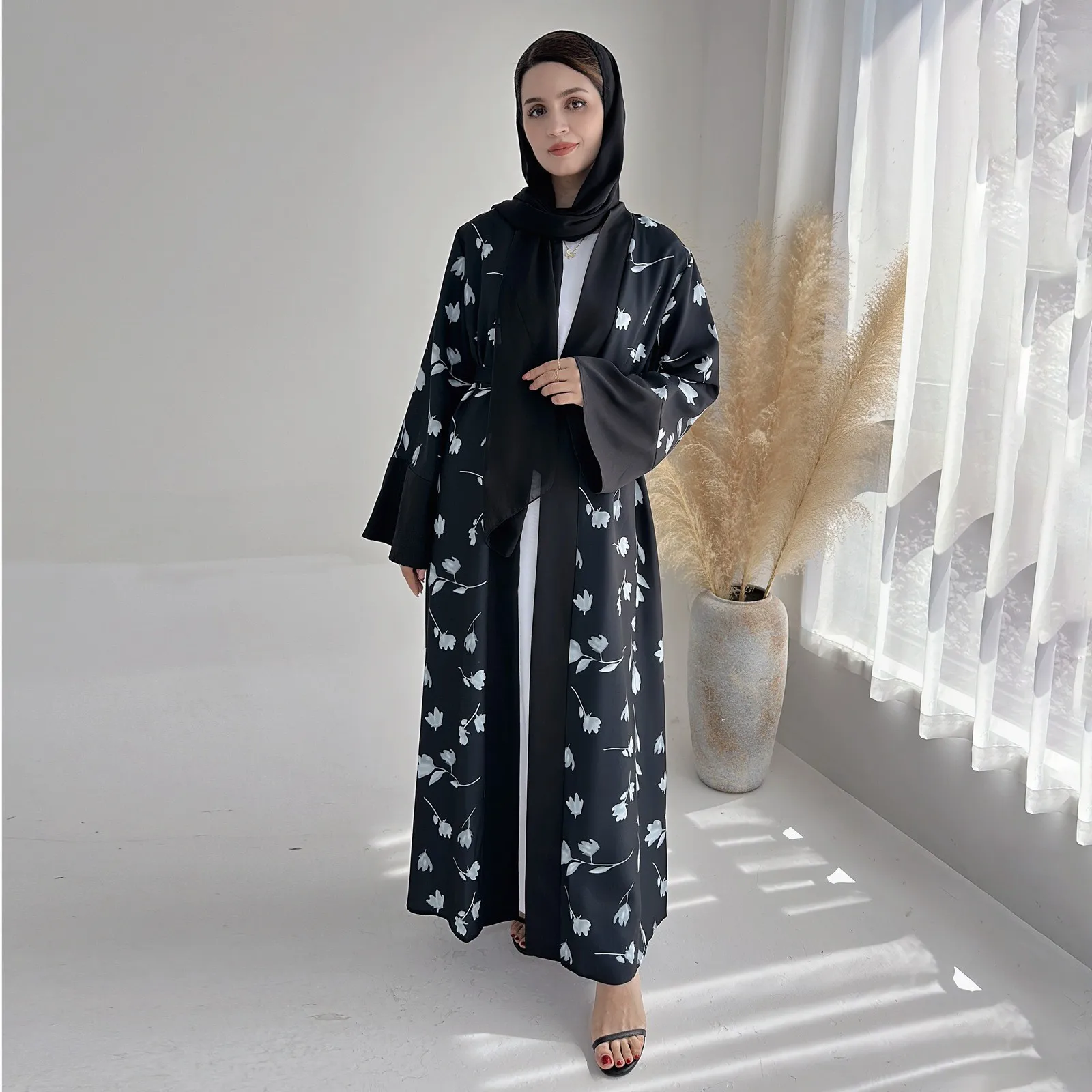 

Women's Muslim Elegant Dress Causal Printed Comfortable Belted Robe Long Cardigan Maxi Abaya Dresses For Women 2024 Hot Sale