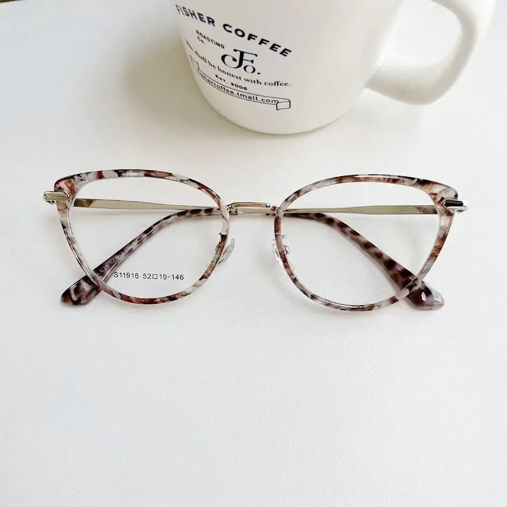 

New Fashion Anti Blue Light Glasses High-end Retro Cat Eyes Glasses Women Men Anti Radiation Metal Frames Eyewear