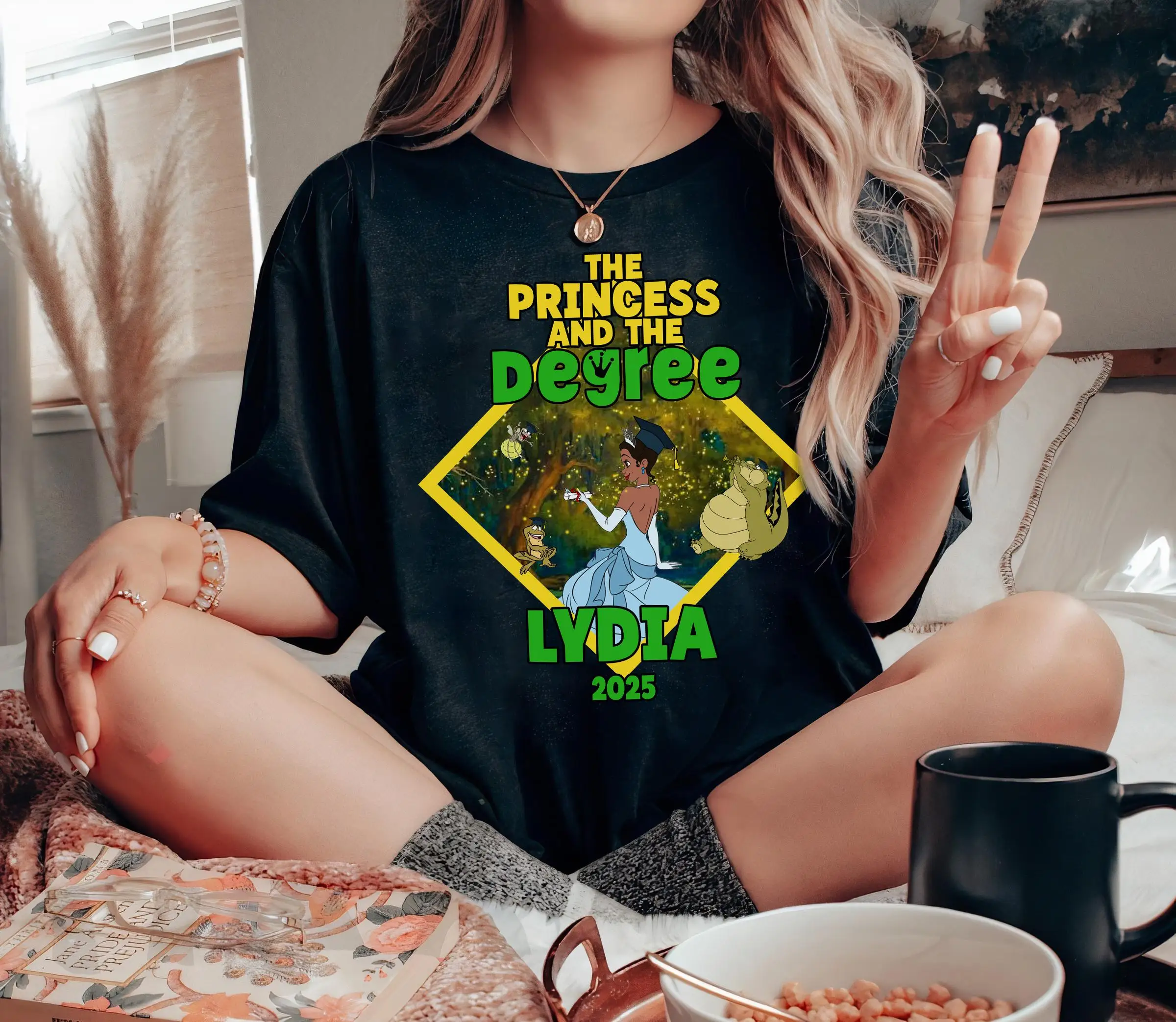 تي شيرت مخصص لأميرات ديزني تيانا ودبلوم 2025، قميص مخصص للتخرج من ديزني للسفر الراقية، قميص مخصص لتخرج الأميرة #1