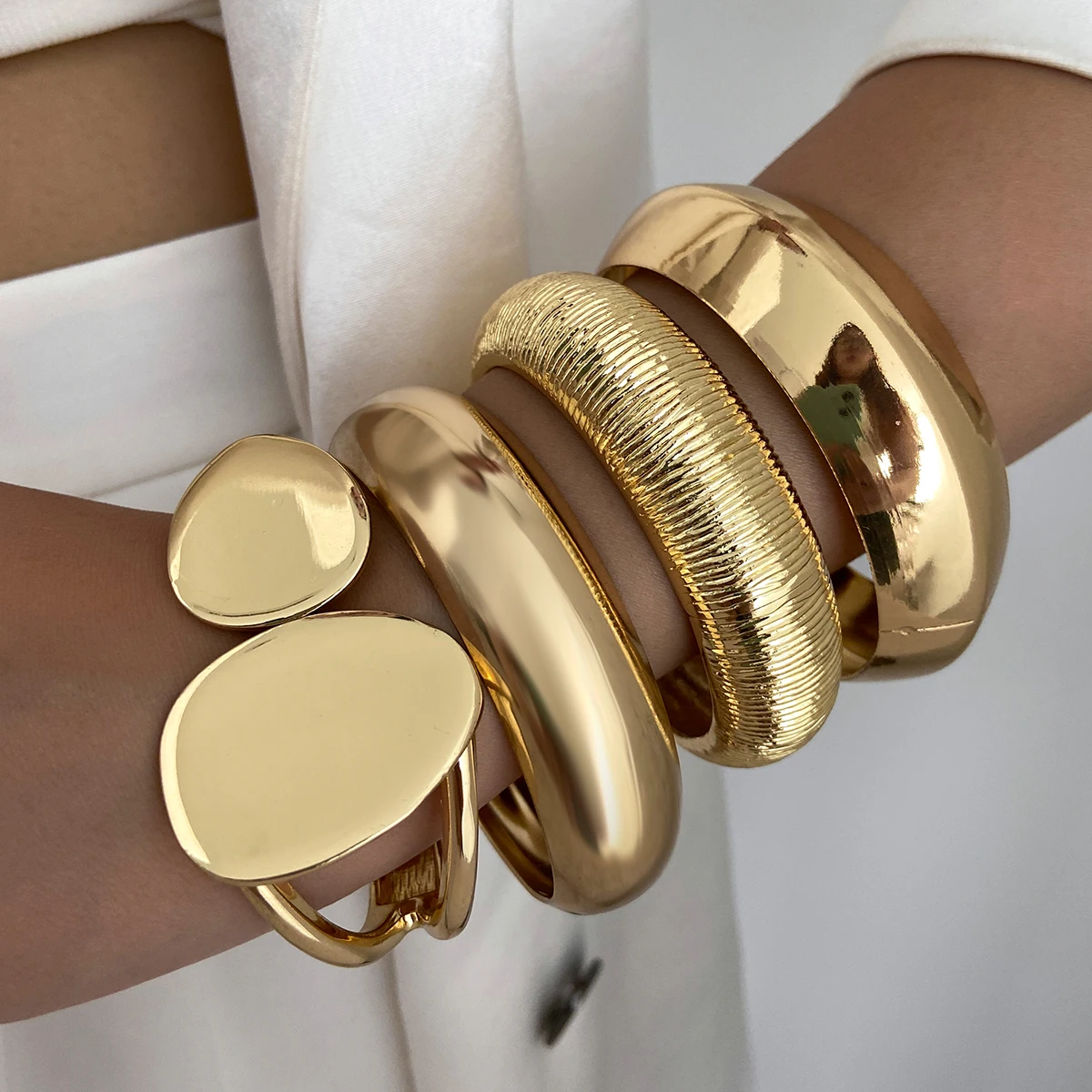 Ingemark 4-Stil Vintage Unregelmäßige Ellipse Glatte Gebogene Armbänder Frauen Trendy Punk Arc Gestreiften Öffnung Frühling Armreif Schmuck