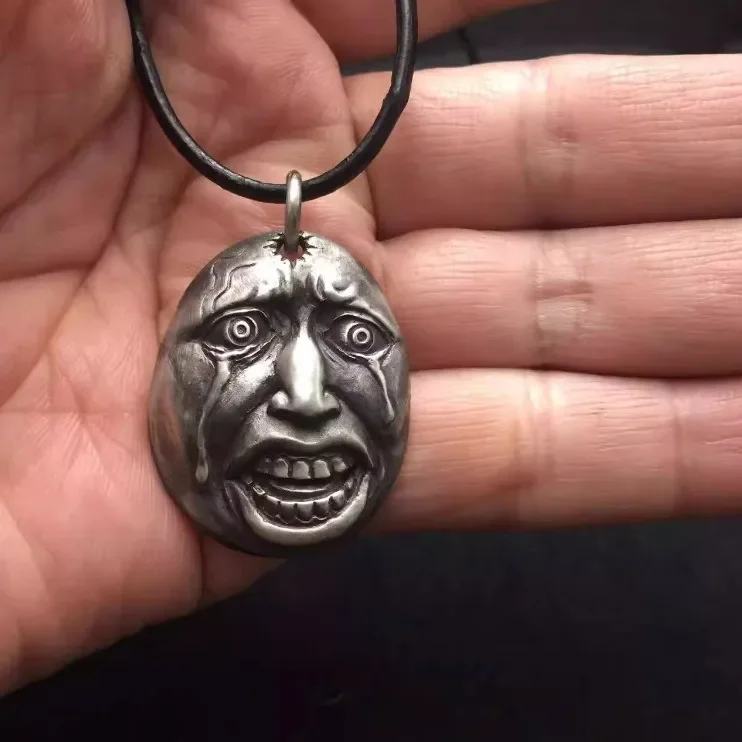 The Egg of Overlord, Heilaite Sword Wind Legend, the Same Necklace, Fashion Pendant, Keychain Cartoon Decorations
