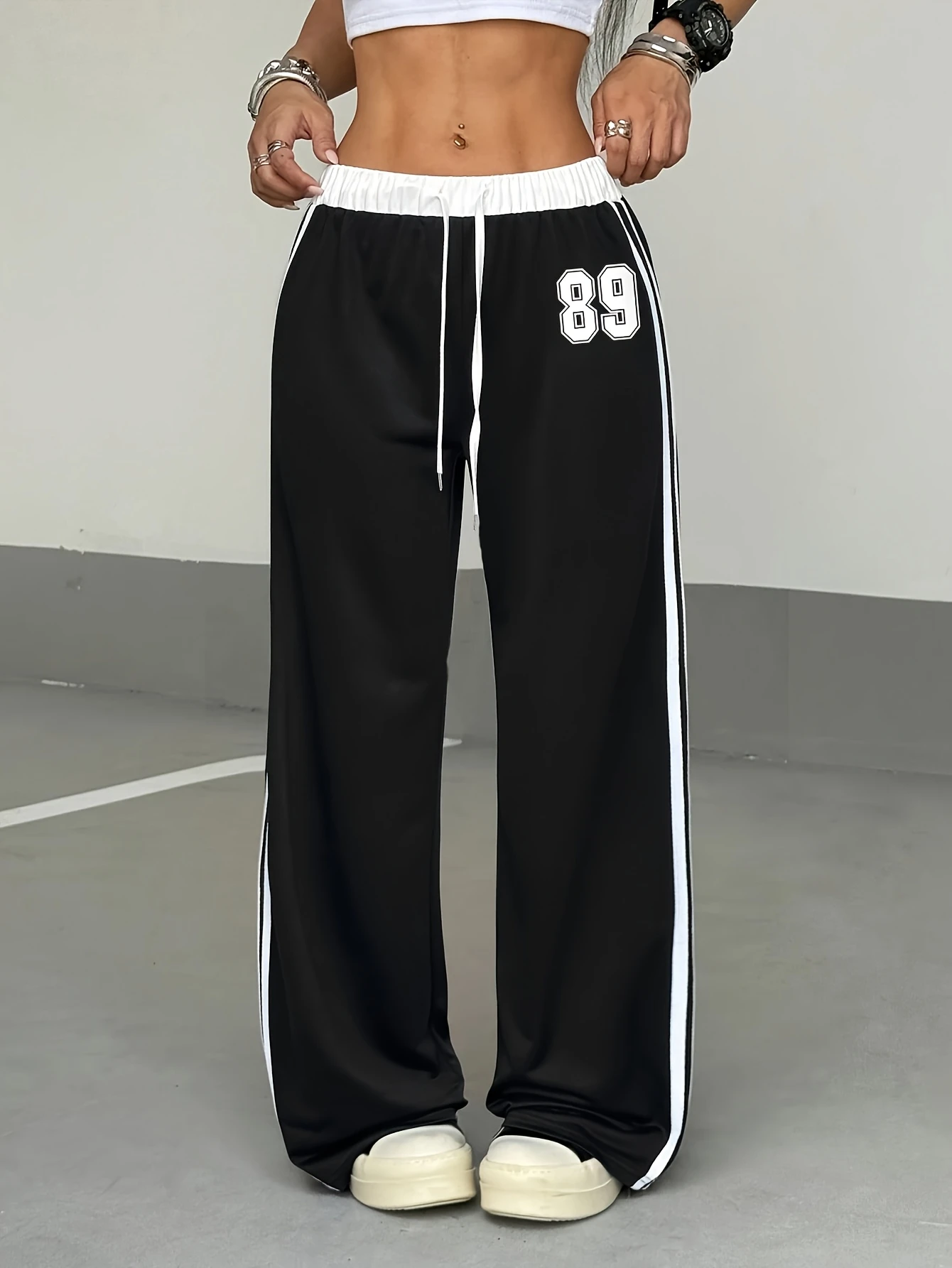2026 Neue Damen-Hose mit Zahlen-Print und Seitenstreifen, elastischem Kordelzug, locker geschnitten, Y2K Hip-Hop Streetwear, lässige lange Hose für Kinder – Detail 5