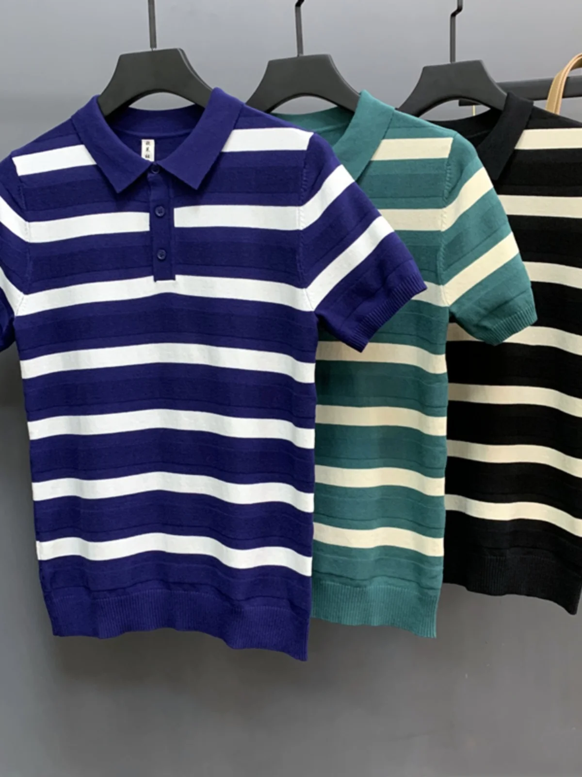 

2024Casual Knit Polo Shirt Vintage Striped Men Casual Button Lapel Pullover Summer Fashion Men Short Sleeve Slim Polo Shirt A88