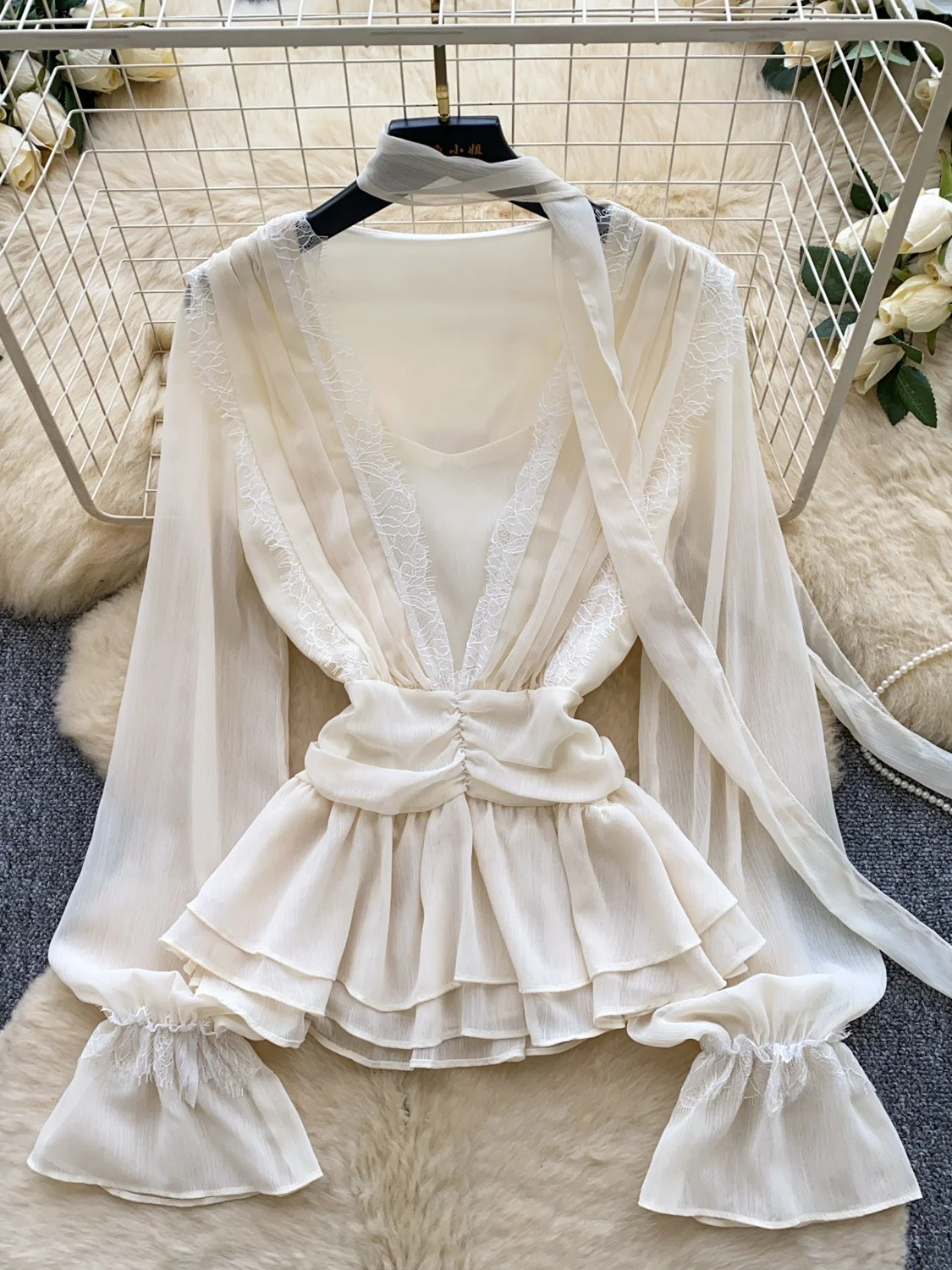 Sweet Style V-Neck Lace Splice Sash Women's Shirt Gathered Waist Bell Sleeve Age-Defying Top for Young Women Autumn Fashion