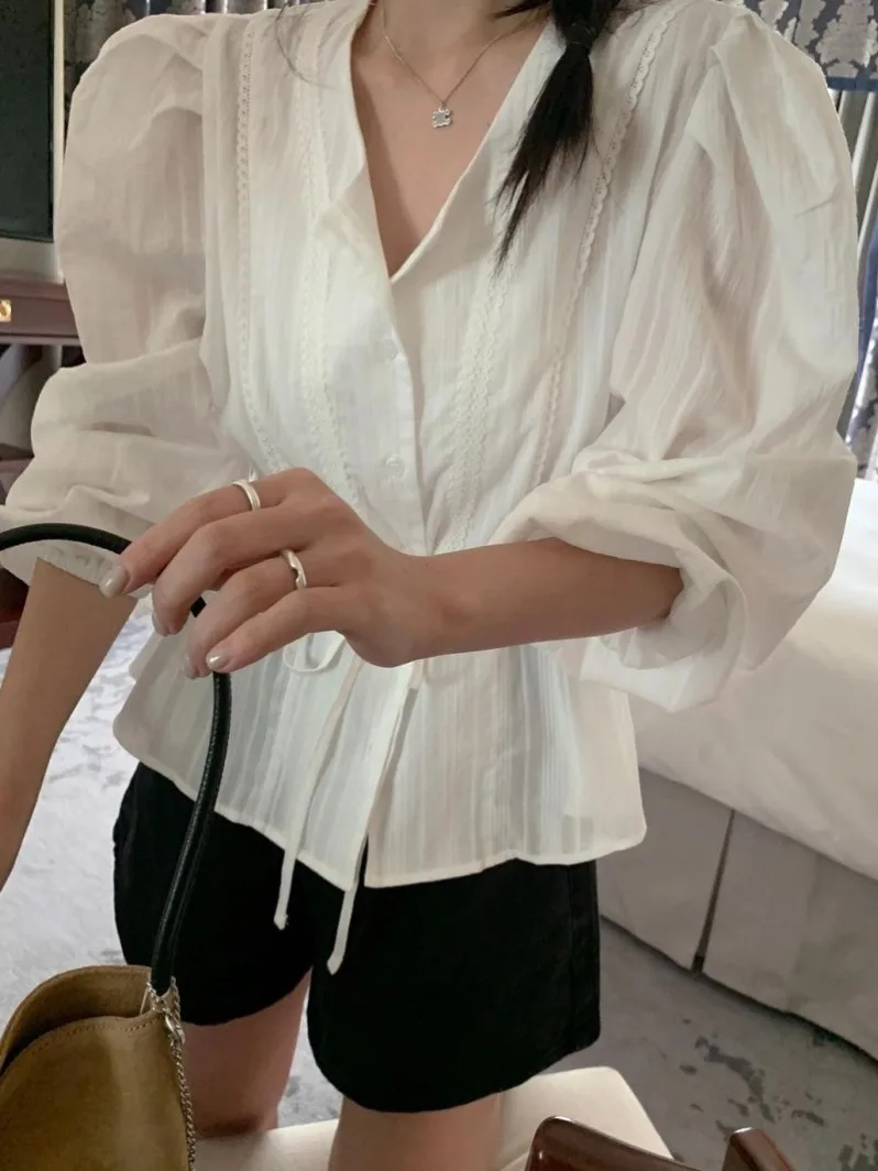 

Spring New Style Women's Shirt with Ruffle Sleeves Waist Cinching Splice Lace Bubble Sleeve Shirt Style Slimming Top