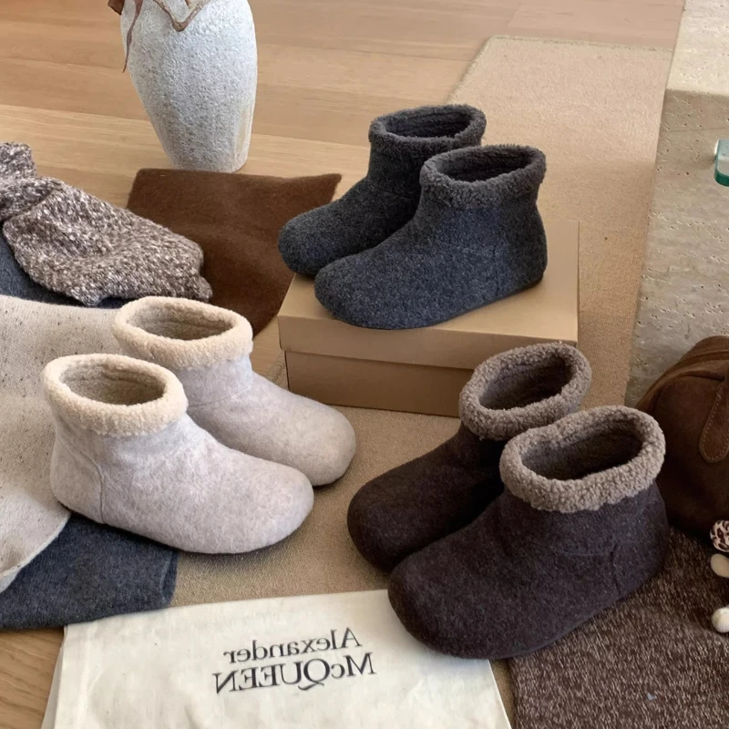 

2025 New Autumn Winter Womens Casual Boots for Women Fashion Style Soft Sole Non-slip Versatile Princess Retro Shoes