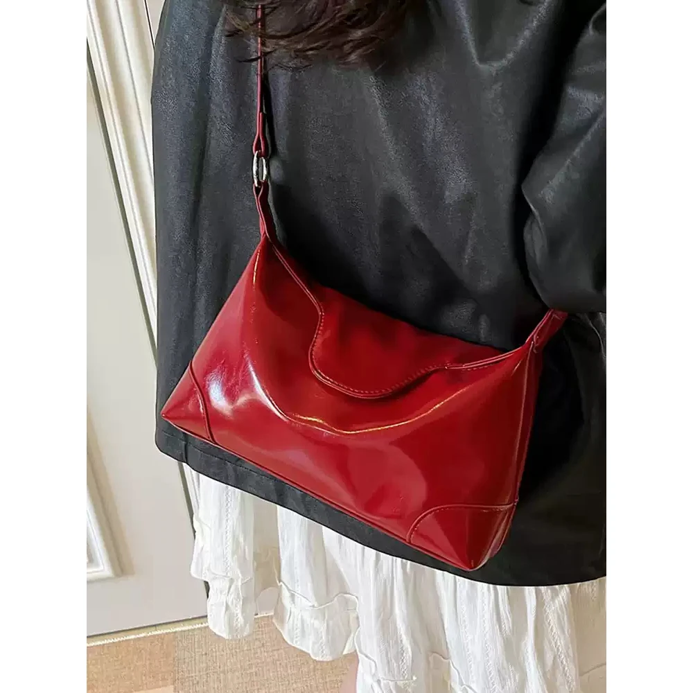 

2025 Women's New Single Shoulder Bag Korean Fashion High-Grade Solid Buckle Armpit Bags Working Daily Commute Crossbody Packs