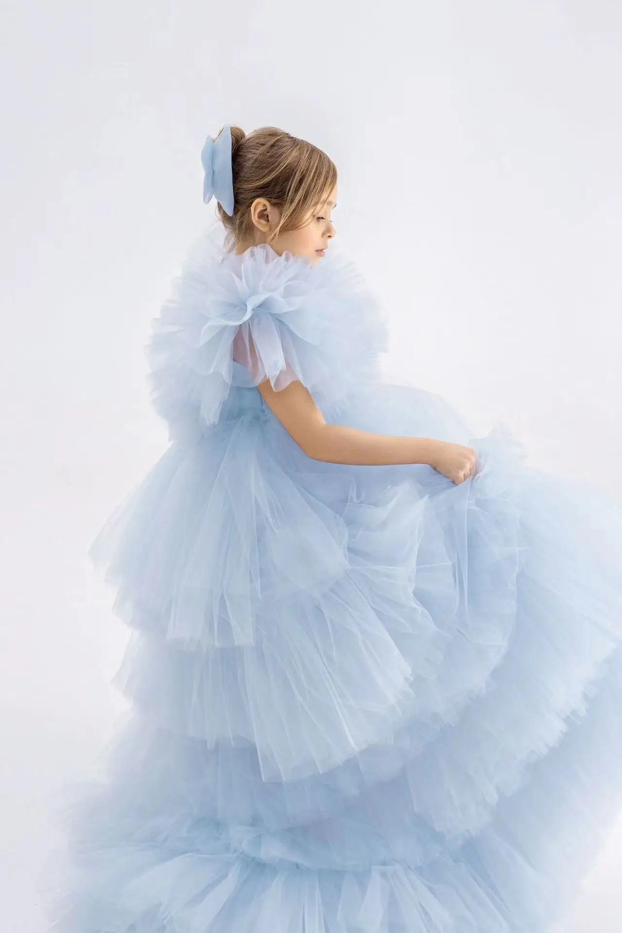 Abito da ragazza di fiore azzurro cielo per matrimonio in tulle gonfio senza maniche elegante principessa bambino primi abiti da festa di compleanno eucaristici