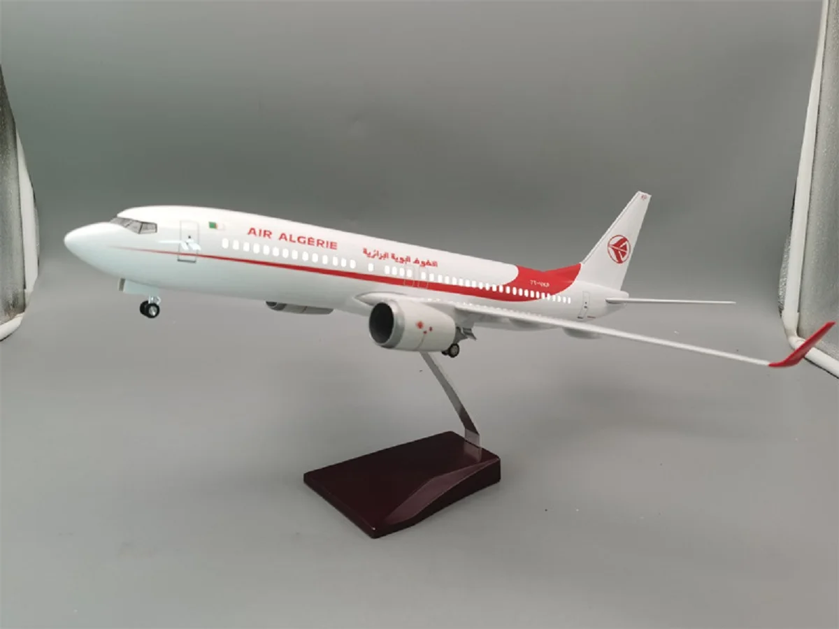 عرض 737-800 الجداول الجوية الخطوط الجوية نموذج طائرة اللعب 47 سنتيمتر الراتنج طائرة مصغرة ث الضوء والعجلة دييكاست الطائرات Collecti