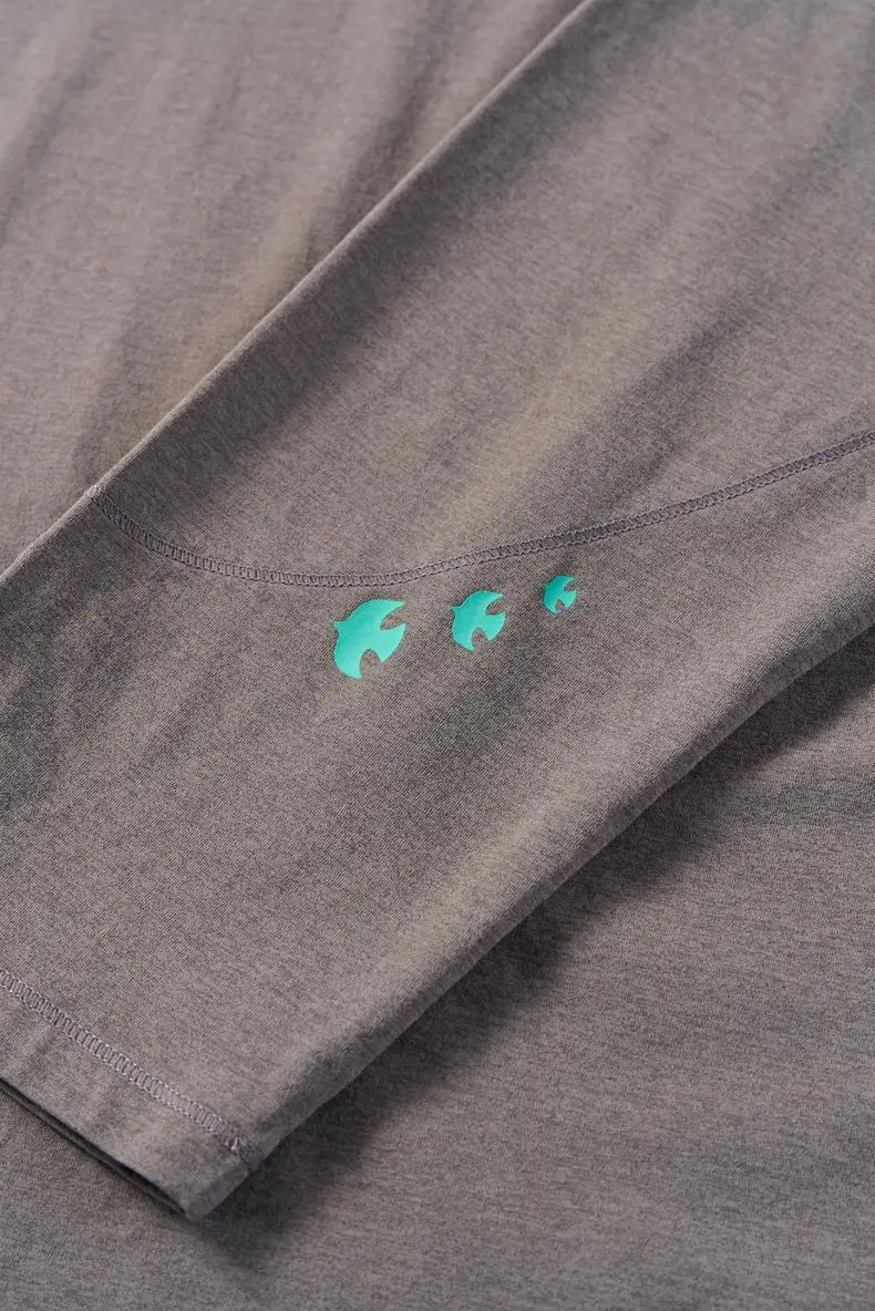 Herren Leichtgewichts-Laufshirt mit Schnelltrocknungsfunktion - Atmungsaktives Langarm-Sportshirt mit Rückenaufdruck, Outdoor-Sportoberteil für den Herbst – Detail 13