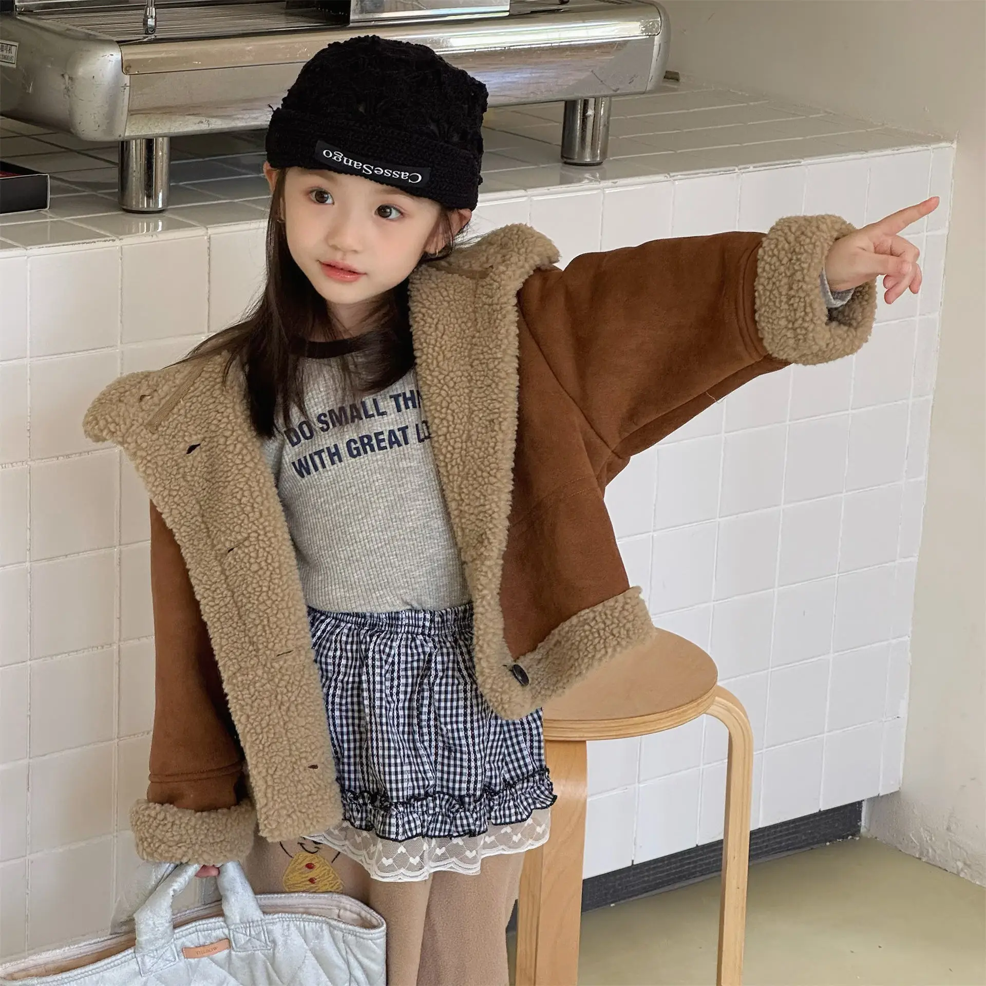 

2025 Winter New Children Lamb Cashmere Coat Plus Velvet Thick Boys Vintage Jacket Girls Padded Jacket Kids Warm Clothes