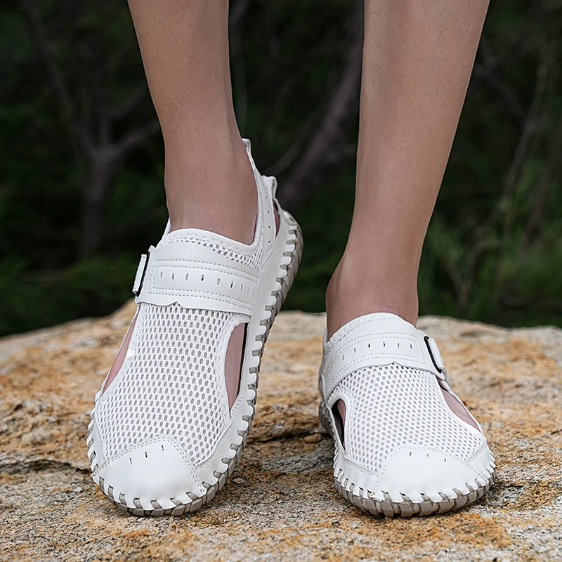 Hot sales Summer men's sandals Breathable and casual outdoorsstyle  Beach stroll office men's Black and white oversized shoes