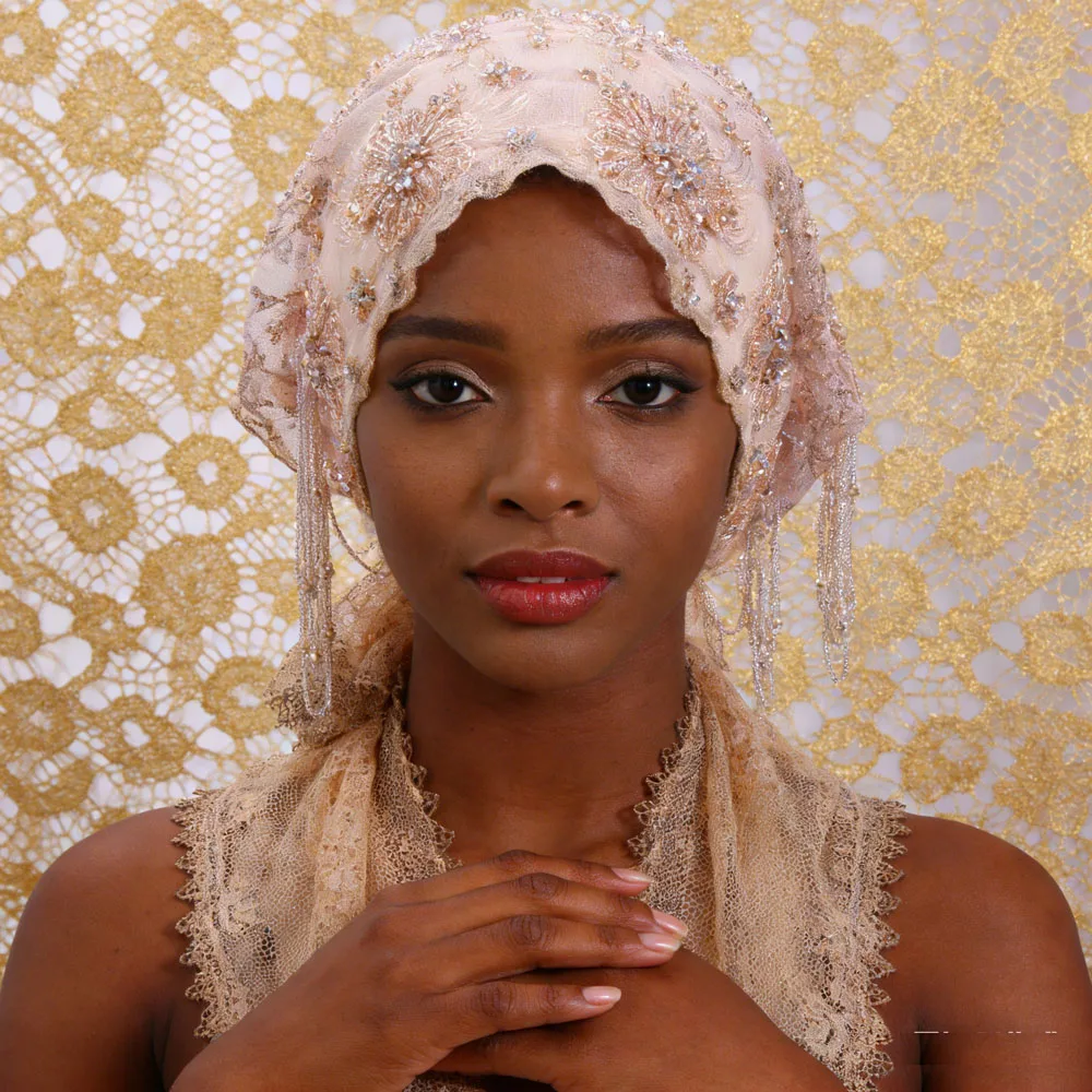 タッセルビーズ付きプレタイドターバンハット エレガントな女性用ムスリムヒジャブ レース刺繍ヘッドスカーフ イスラムヘッドラップ ボンネットキャップ ヘッドウェア 女性用