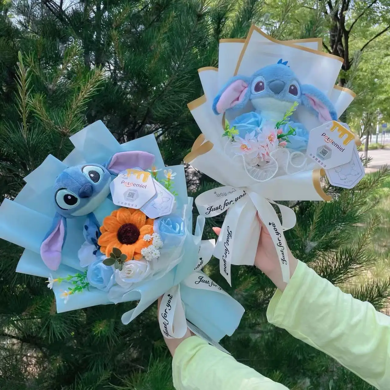 Genuine Amine Stitch Plush Dolls With Sunflowers Roses Creative Bouquets Christmas Birthday Graduation Valentine Gifts - view 2