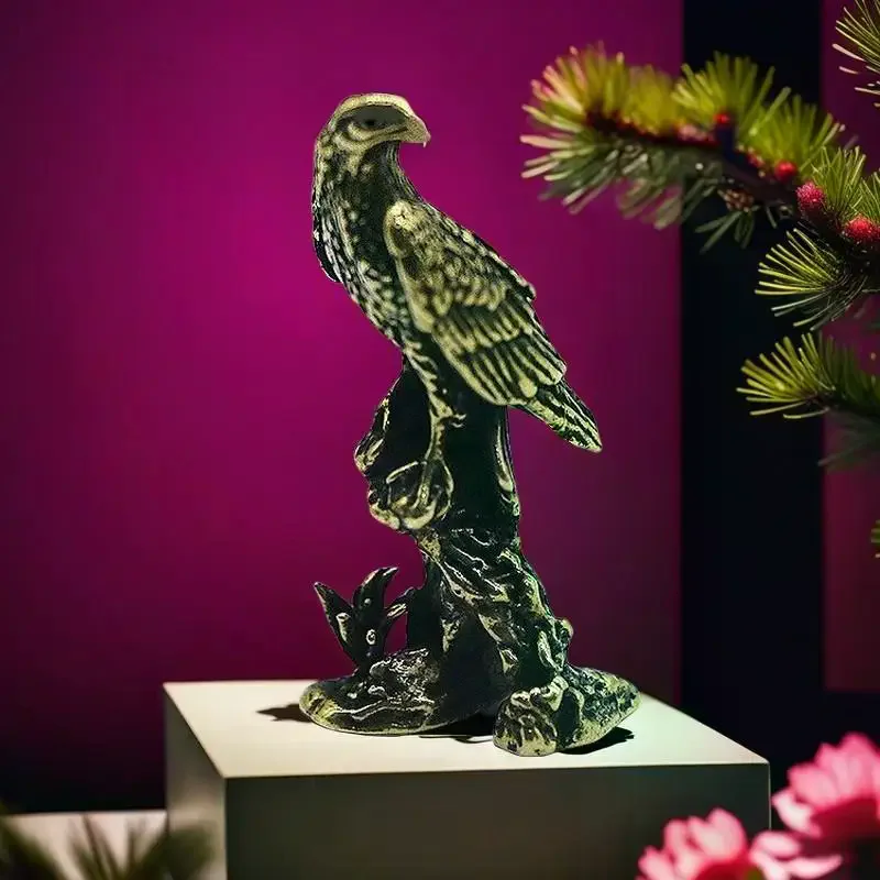 1Pcs Vintage Copper Plated Bird Figurine Sculpture Crafts Handmade Eagle Ornament Home Office Desk Animal Decoration