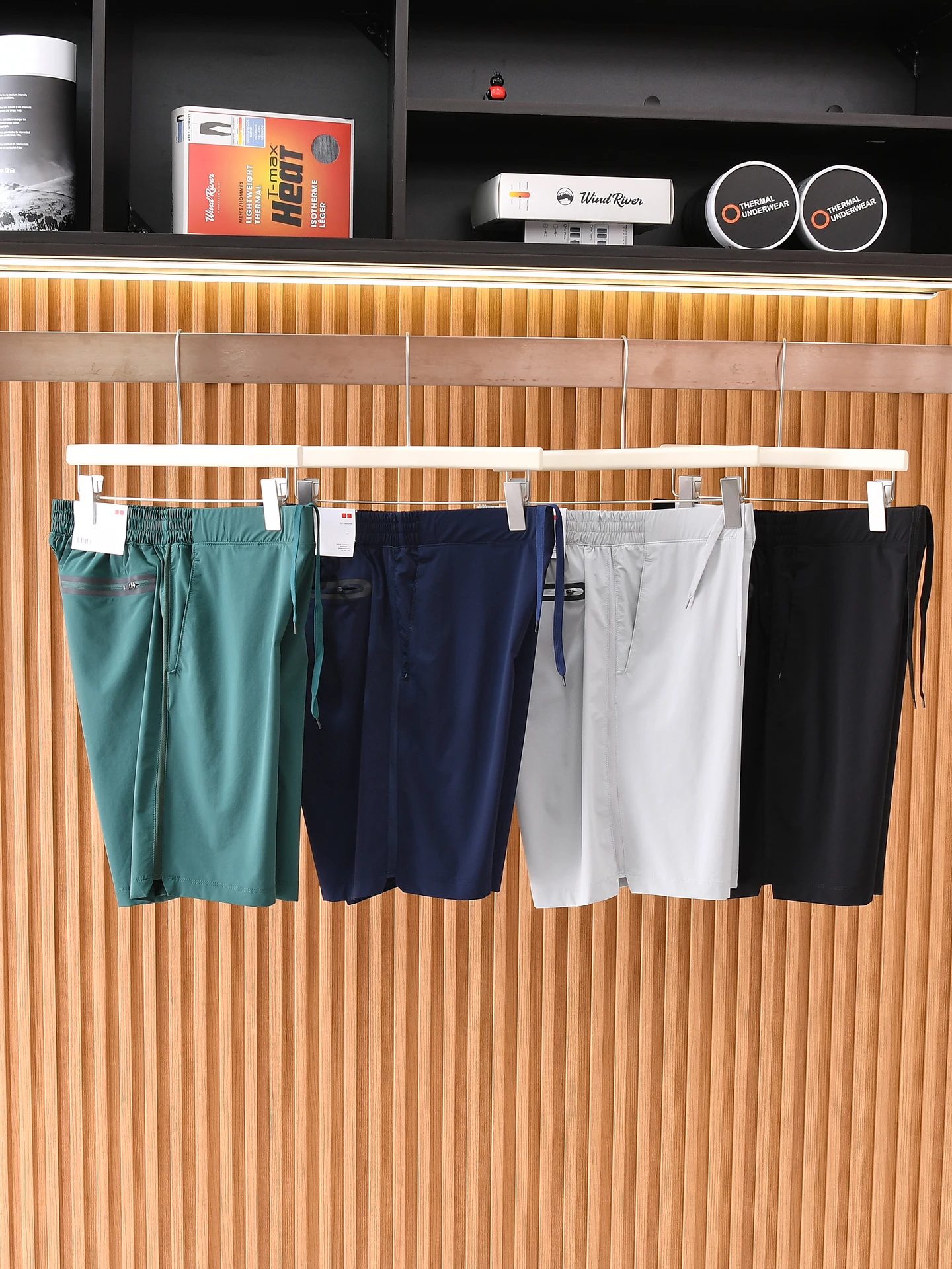 

Quick Dry Outdoor Casual Sports Shorts Lightweight Breathable 3D Tailoring Men's Summer Shorts Elastic Waist Pure Color