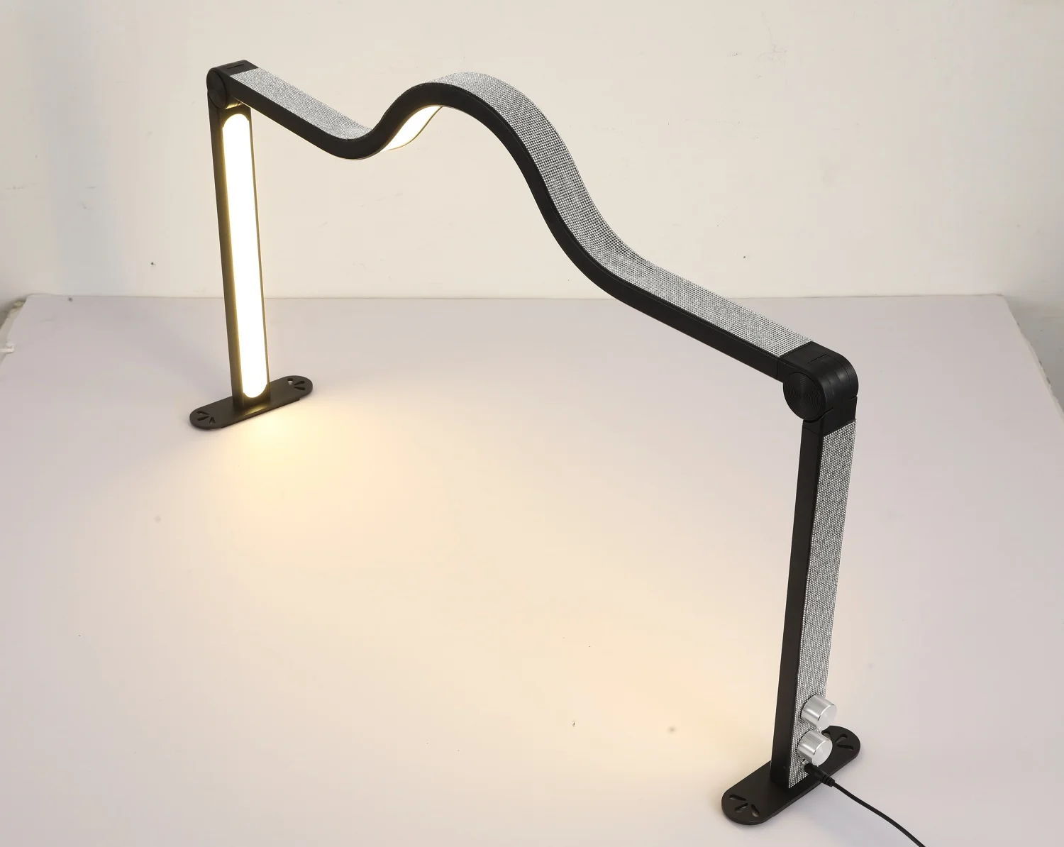 Wholesale Customized New Product Customized Light Emitting Diode Desk Lamp Ultra-thin Desktop Nail Lamp Nail Salon 30%