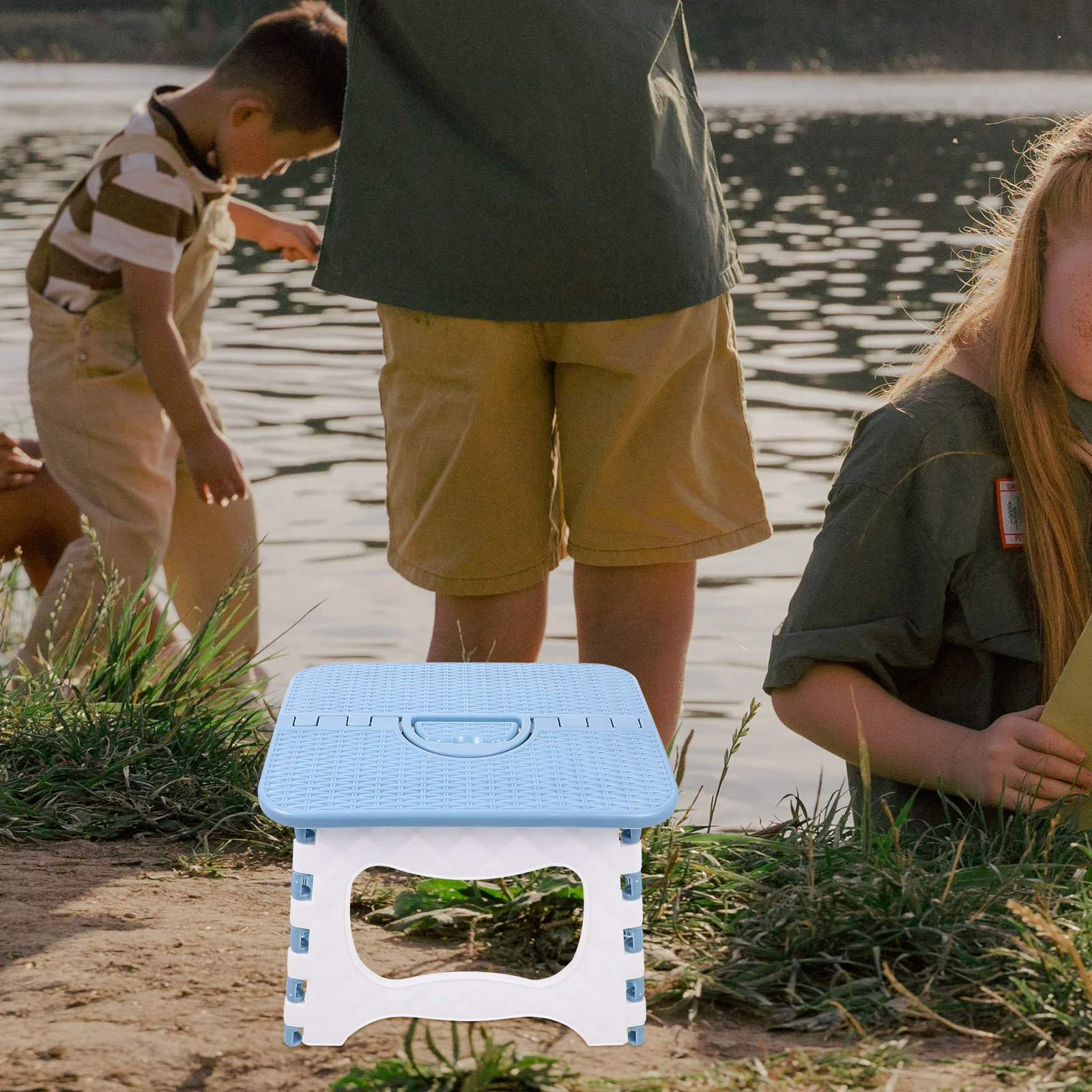 

1Pcs Portable Folding Step Stool Plastic Foldable Stool Strong Load Bearing for Home Kitchen Office Outdoor Fishing Camping Use