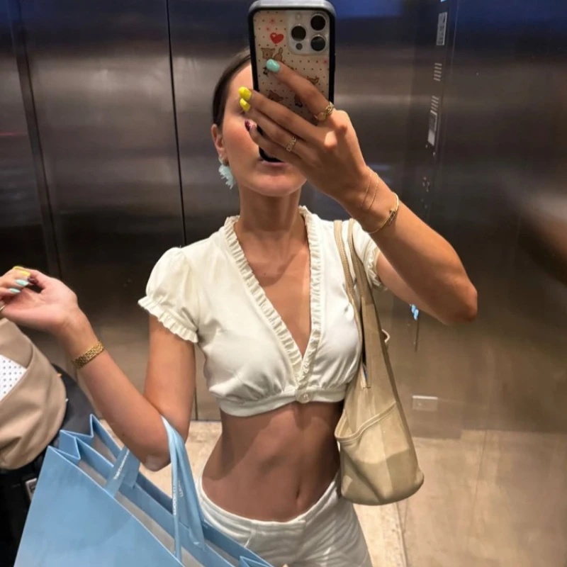 

Tsiisd Summer Knitting V-Neck Women's Crop Top Ruffle Fashion Sexy Casual Daily Streetwear Beach Resort 2026 Y2k Female Top New