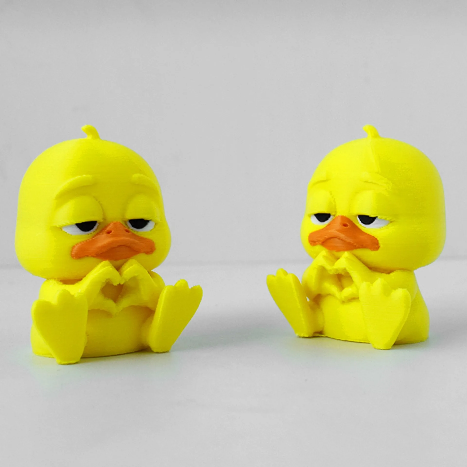 귀여운 우울한 불행한 작은 노란 오리 3D 프린팅 장난감 시뮬레이션 애완 오리 장난감 모델 가정 사무실 책상 장식품 선물