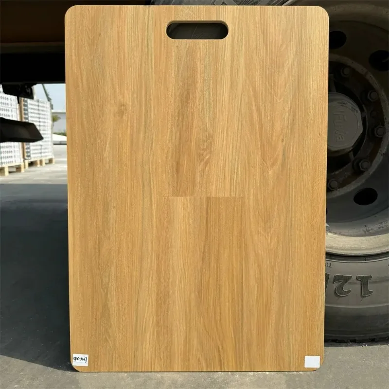 Aangepaste 4 mm 5 mm SPC Click-vloer Vuurvast Waterdicht PVC Vinyl Piso Duurzaam 5 mm SPC-vloeren Kantoor 8 mm Slijtlaag Binnengebruik