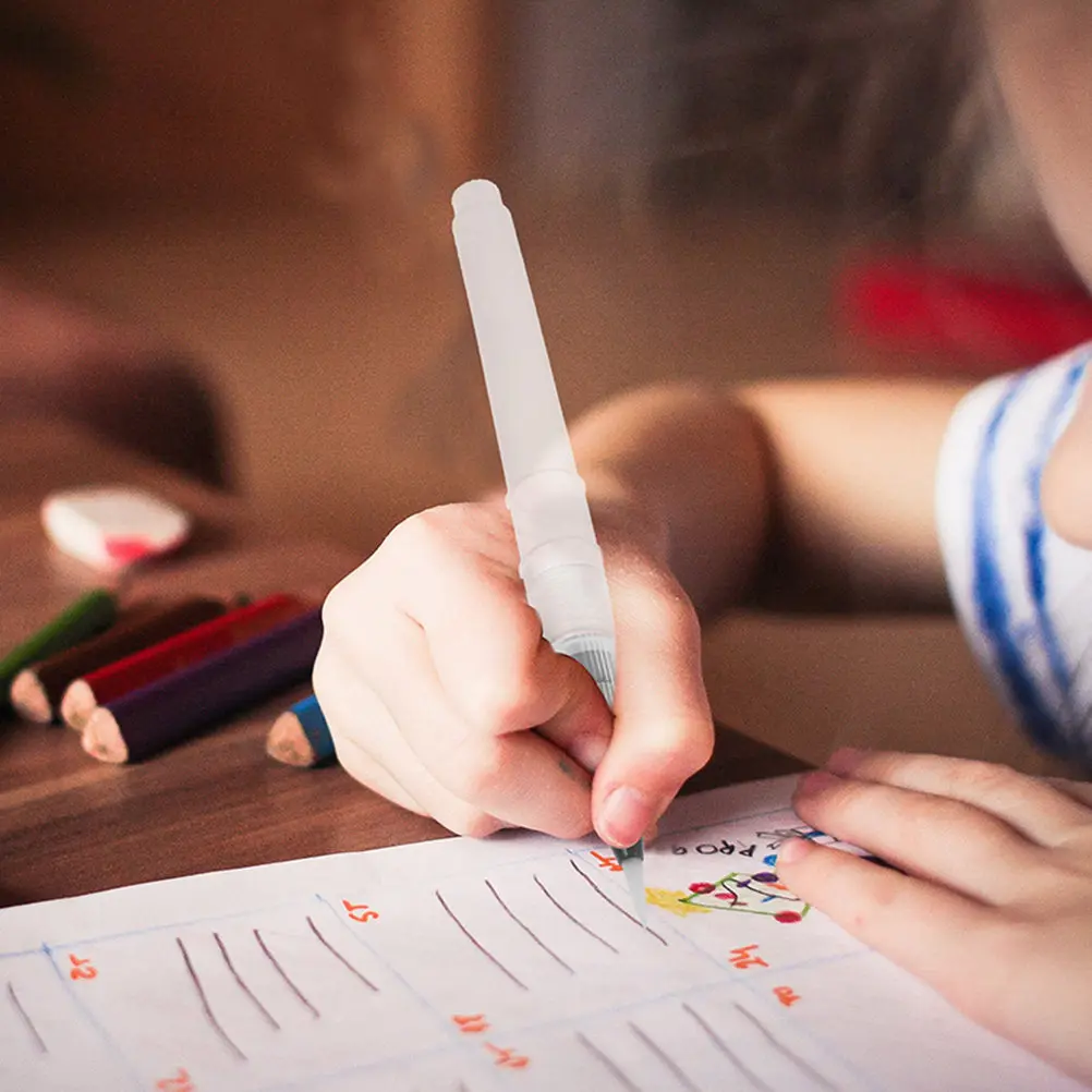 

Набор из 6 многоразовых кистей-ручек с прозрачным корпусом для точной детализации, идеально подходят для акварельной живописи, с возможностью дозаправки водой