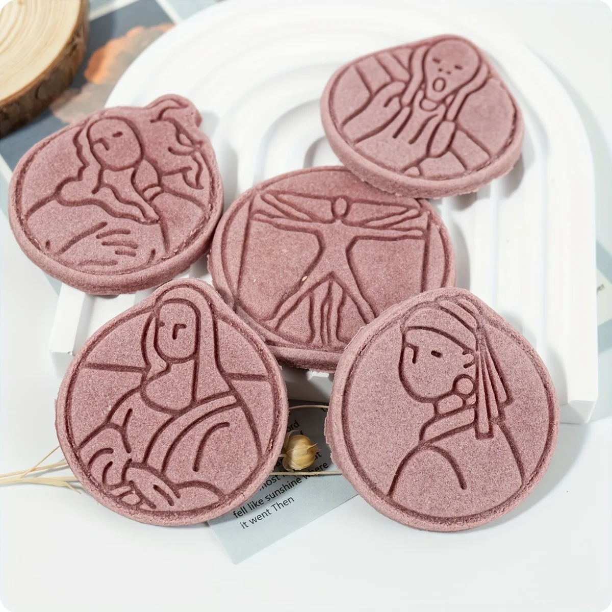 5Pcs World Famous Paintings Cookie Mold Set  Minimalist Line Art Embossers Perfect for Art Lovers Home Baking & Creative Treats