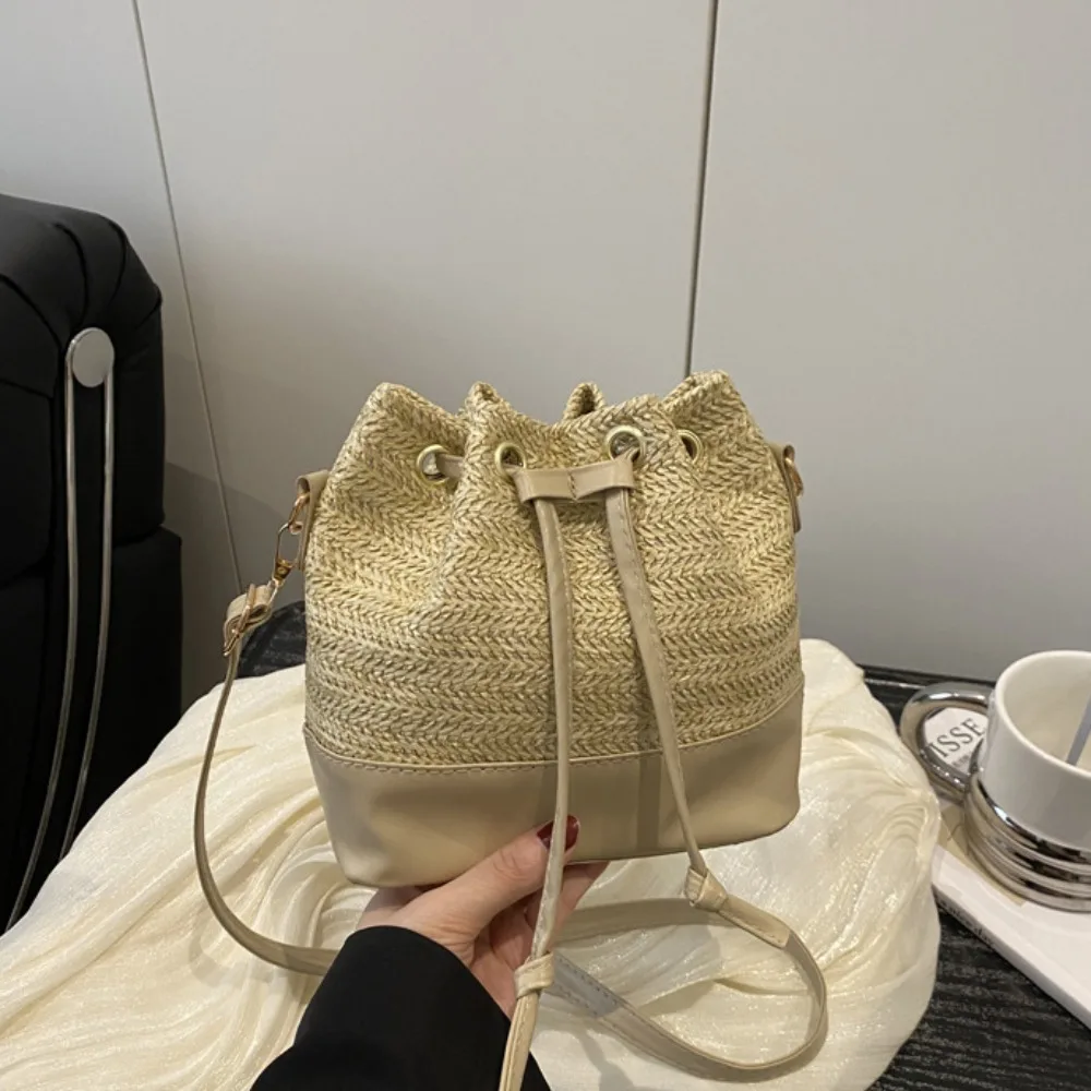 

Тканая сумка из рафии, мобильная сумка, пляжная сумка, плетеная соломенная сумка через плечо, сумка через плечо в богемном стиле, сумка-ведро на шнурке для покупок