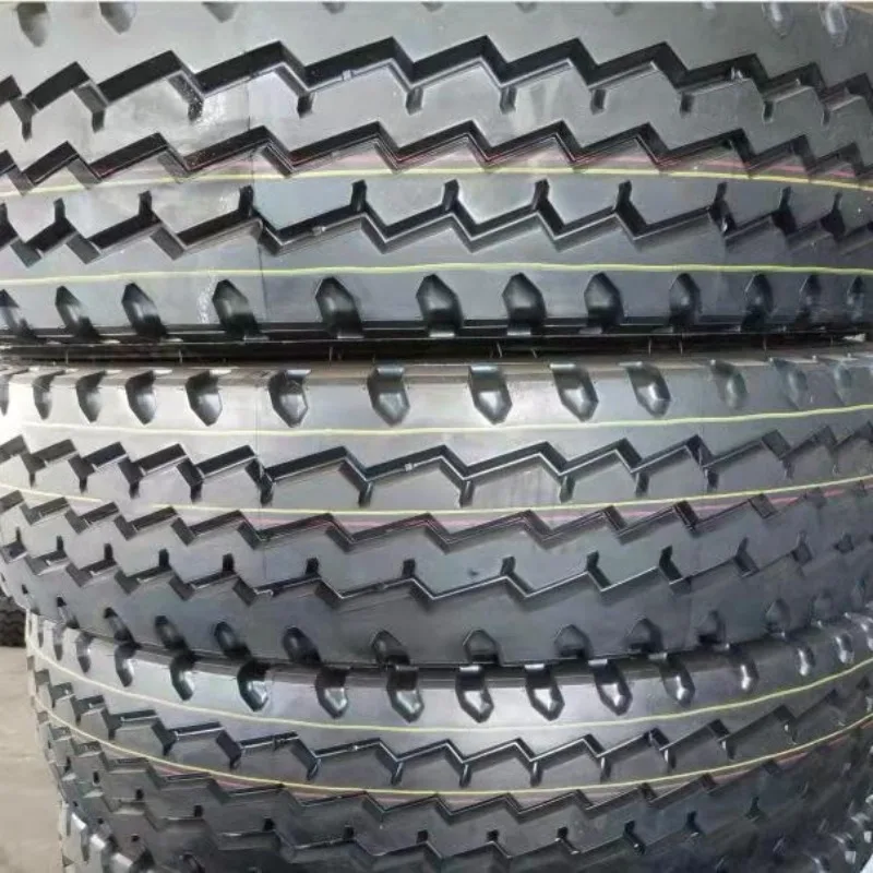 12R22.5 All Steel Radial Tire 3 Line Tread Pattern Heavy Duty Truck Lorry Tyre